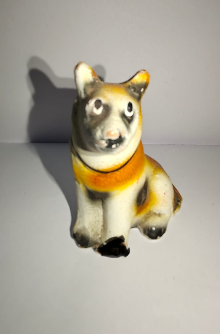 Home whimsical clay animal showpiece